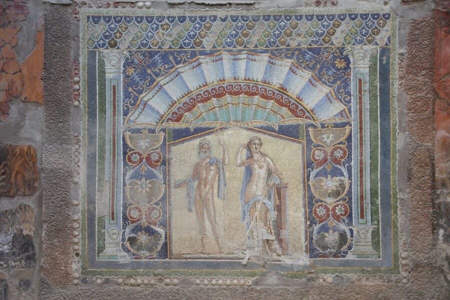 From Naples: Herculaneum, Mount Vesuvius & Pompeii Day Trip - Mount Vesuvius: a crater walk with changing weather