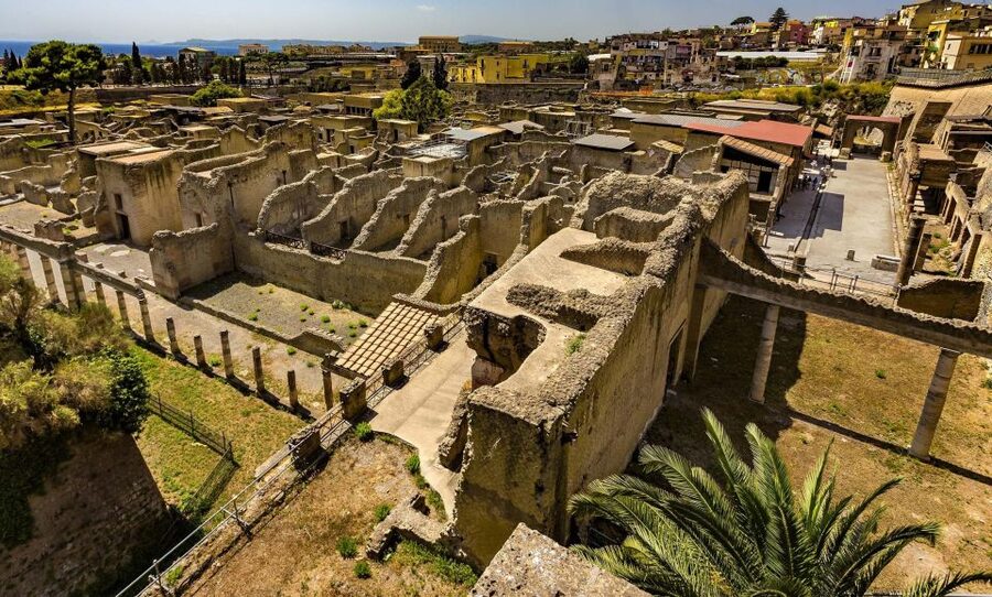From Naples: Herculaneum, Vesuvius, and Pompeii Trip - Key points at a glance