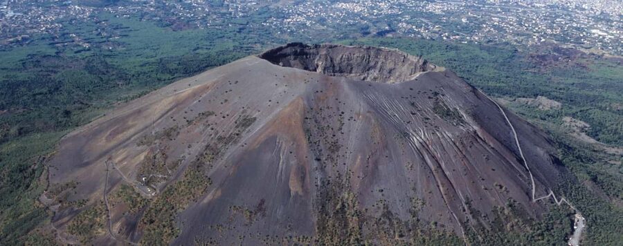 From Naples: Mount Vesuvius Half-Day Tour with Lunch - The road to 1,000 meters on Vesuvius