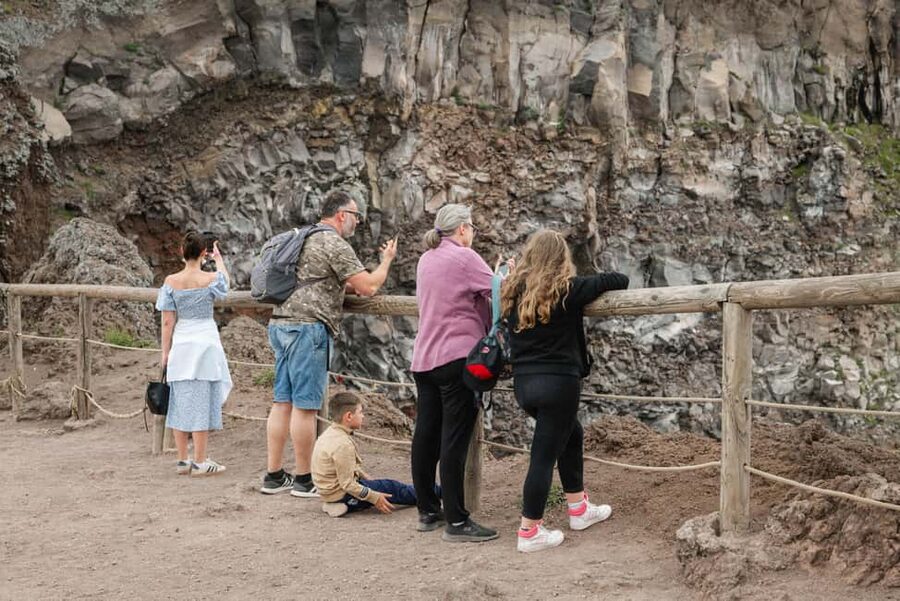 From Naples or Pompeii: Vesuvius Transfer and Entry Ticket - Views that make the trip worthwhile