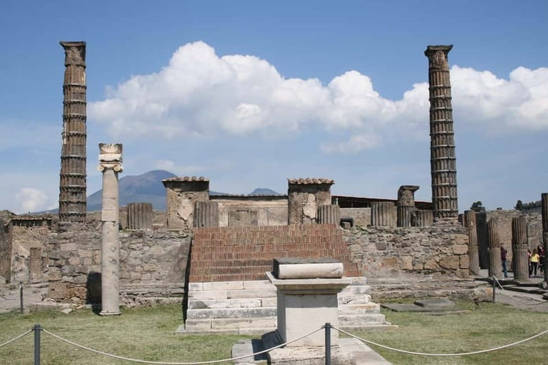From Naples: Pompeii and Vesuvius by Bus - The timetable needs careful reading