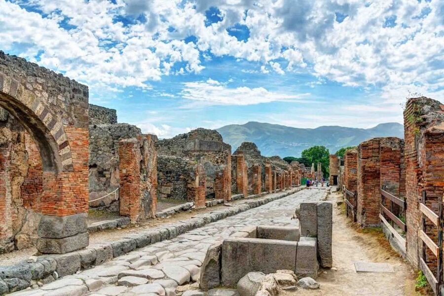 From Naples: Pompeii and Vesuvius Full-Day Tour with Lunch - Is $113.29 good value?