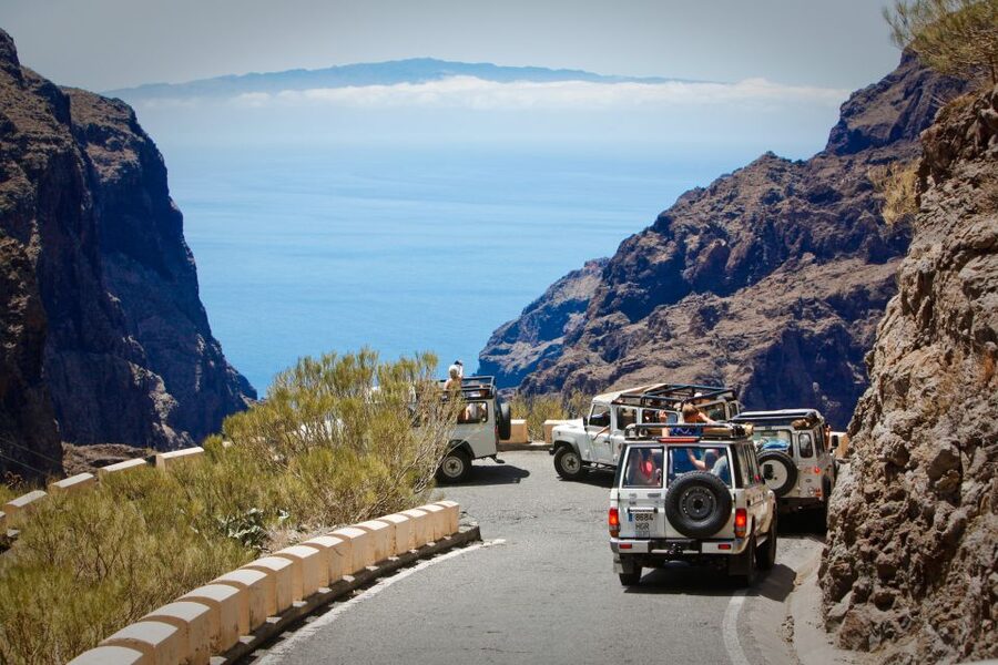 From Playa de las Américas: Full-Day Teide Jeep Safari - Teide National Park and the marks of volcanic activity