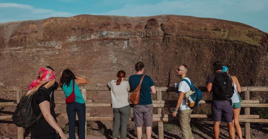 From Pompeii: Mount Vesuvius Guided Tour with Transfer - The simple plan: three hours from Pompeii and back