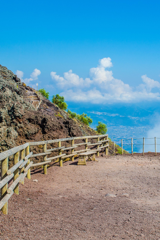 From Pompeii: Vesuvius Entry with Transfer and Audioguide - What the phone audioguide adds