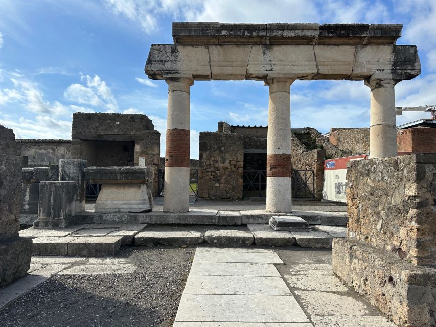 From Pompeii: Vesuvius excursion + Pompeii guided tour - Why pairing Vesuvius with Pompeii works