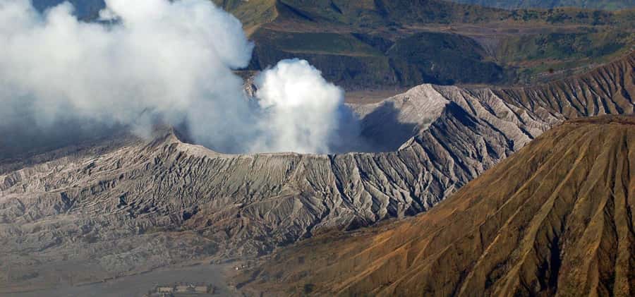 From Probolinggo: 2-Day Mount Bromo and Ijen Volcano Tour - Who should book this two-day volcano trip