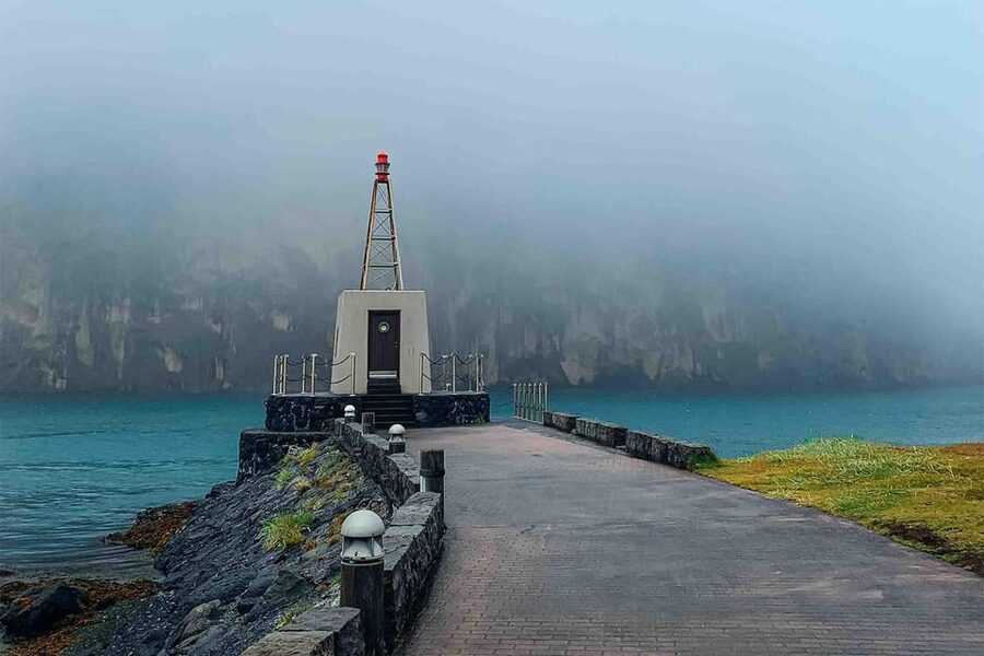 From Reykjavik: Puffin and Volcano Tour in Westman Islands - Hiking Mount Eldfell