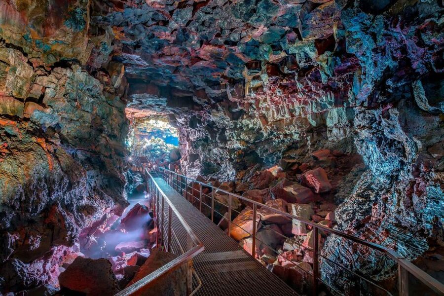From Reykjavik: Raufarhólshellir Lava Tunnel by Bus - Practical tips for a better visit