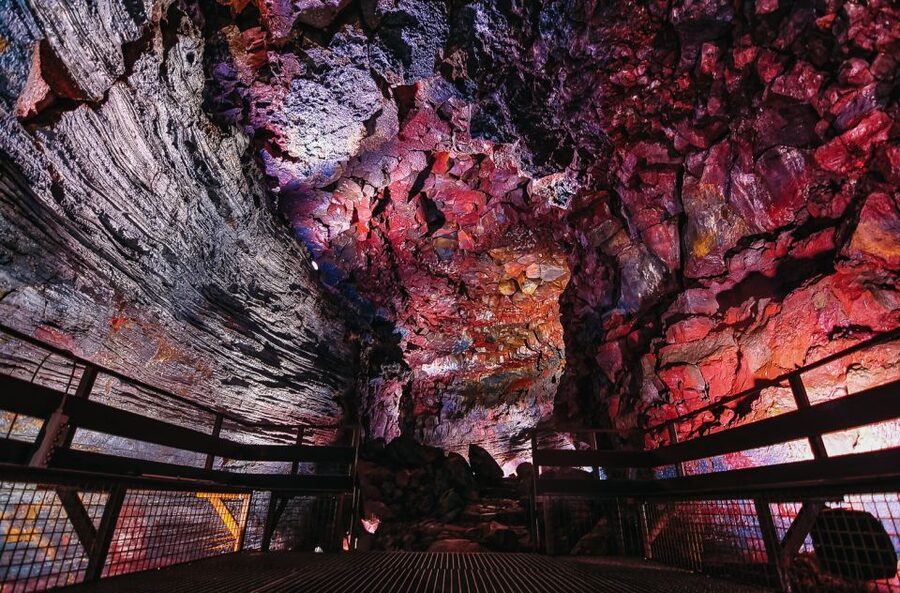 From Reykjavik: Raufarhólshellir Lava Tunnel by Bus - Getting equipped at Raufarhólshellir
