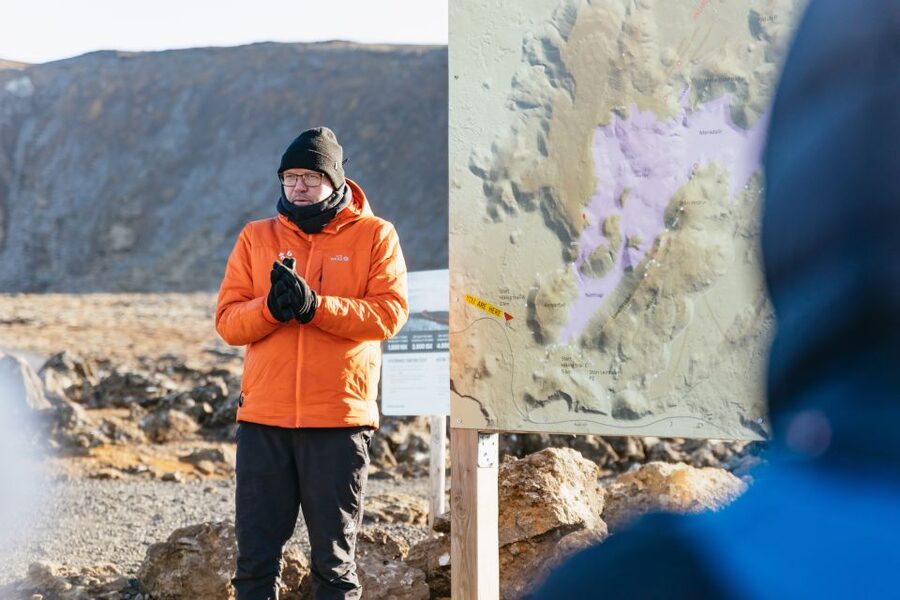 From Reykjavík: Volcanoes and Blue Lagoon Day Trip - Fagradalsfjall and the long walk across new lava