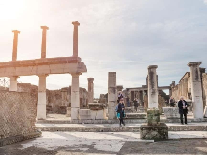 From Rome Day trip: Pompeii and Vesuvius at your leisure - Key points at a glance