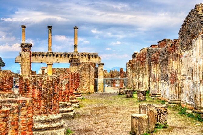 From Rome: Pompeii and Vesuvius Crater Experience with lunch - The Sorrento backup plan