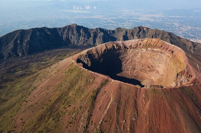 From Rome private guided tour to Pompeii and Vesuvius - Lunch between the volcano and the ruins