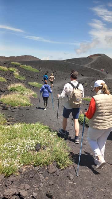 From Siracusa: Etna Tour - Trek, Wine and Food - The winery stop: Sicilian food after the hike