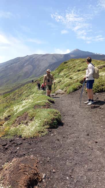 From Siracusa: Etna Tour - Trek, Wine and Food - Weather, clothing, and physical effort