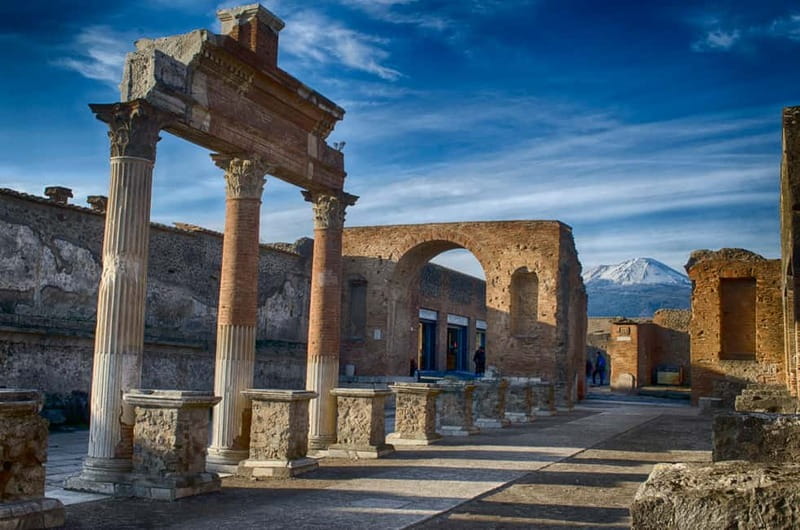 From Sorrento: Pompeii and Mount Vesuvius Trip with Lunch - Pompeii in two hours with a proper guide