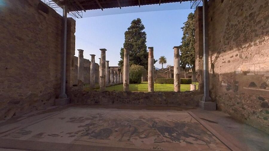 From Sorrento: Pompeii and Vesuvius Guided Tour with Lunch - Pizza on the slopes of Vesuvius