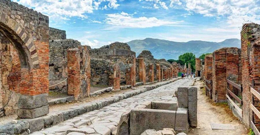From Sorrento: Pompeii and Vesuvius Tour by Express Train - Key points to know before booking