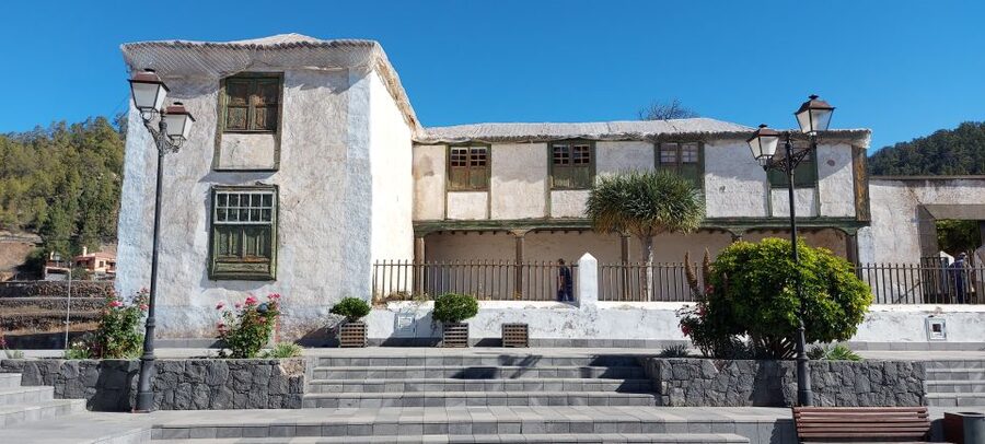 From South Tenerife: Teide National Park Tour - Boca Cangrejo and the view toward La Gomera