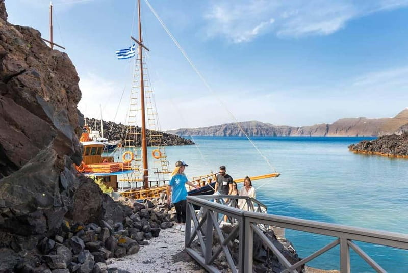 From Thera: Thirasia Cruise w/ Volcano Hike and Hot Springs - A temporary route change through the end of May