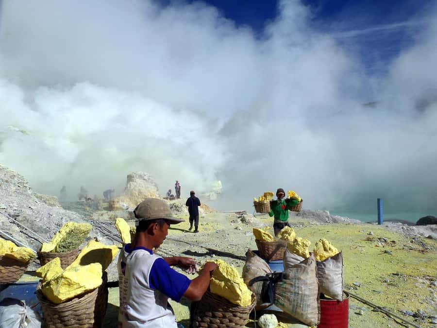 From Yogyakarta: 3 Days Mount Bromo and Ijen Volcano Tour - Practical packing advice for Bromo and Ijen