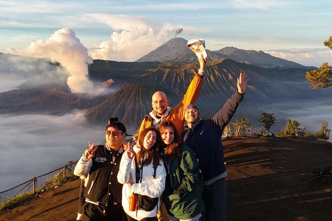 From Yogyakarta: Bromo Sunrise & Ijen Volcano with Bali Drop-off - Day two: Bromo sunrise and the famous volcanic view