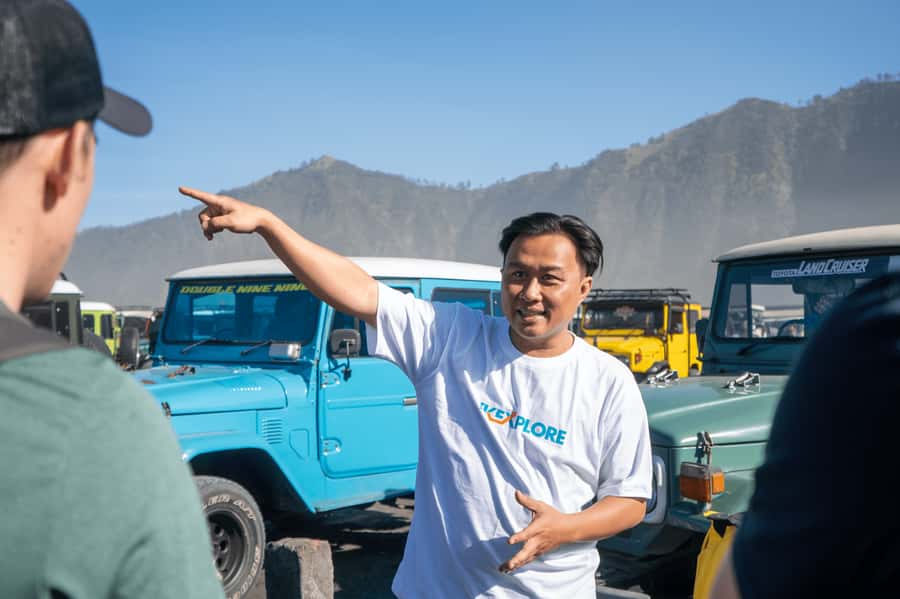 From Yogyakarta or Bali: 3-Day Bromo & Ijen Volcano Trip - Ijen after midnight, with a demanding climb