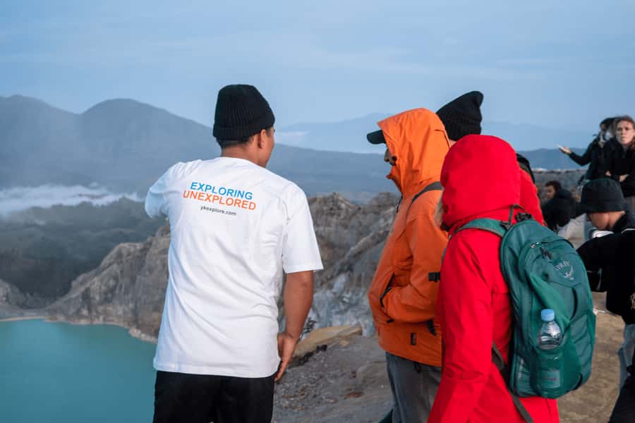 From Yogyakarta or Bali: 3-Day Bromo & Ijen Volcano Trip - The guides can make or break the experience