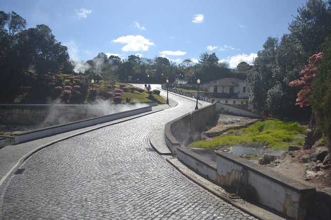 Full Day Furnas, Volcano stew and hot springs - Nossa Senhora da Paz and Vila Franca do Campo from above