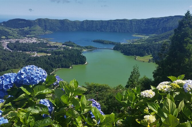 Full-Day Sete Cidades Crater Lake and Fire Crater Lake Private Tour - Sete Cidades offers the classic São Miguel view