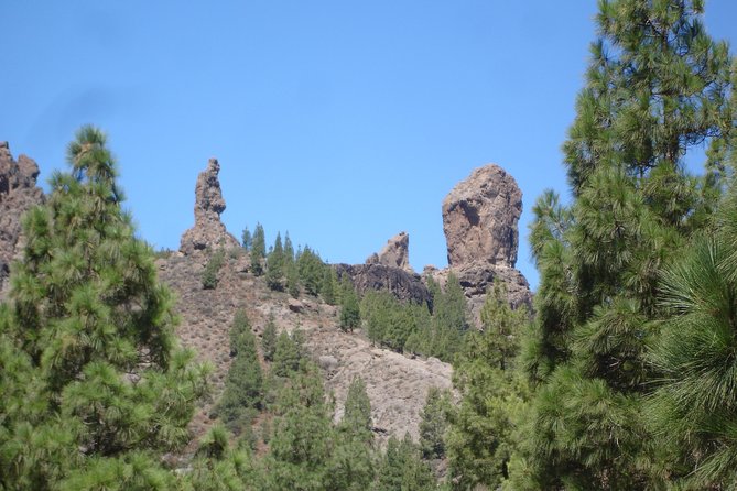 Full Day to Bandama Volcano, Center and High Peaks of Gran Canaria & Roque Nublo - A full day from volcanic crater to mountain village