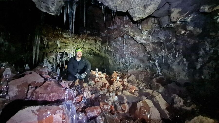 Geological Lava Tunnel Adventure - Arnarker Cave - What the lava formations tell you