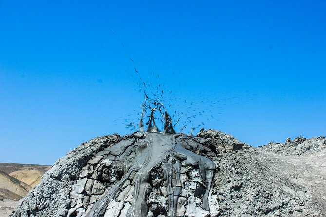 Gobustan and Mud volcanoes PRIVATE TOUR - Guides who can make the history click