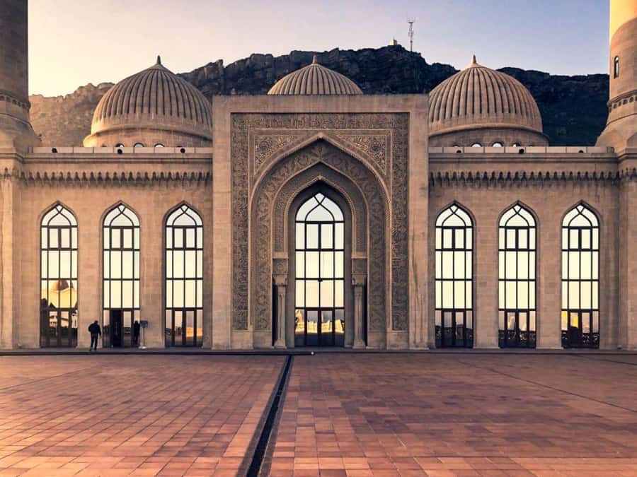 Gobustan, Mud Volcanoes, Fire Temple and Fire Mountain Tour - Why this makes a good day trip from Baku