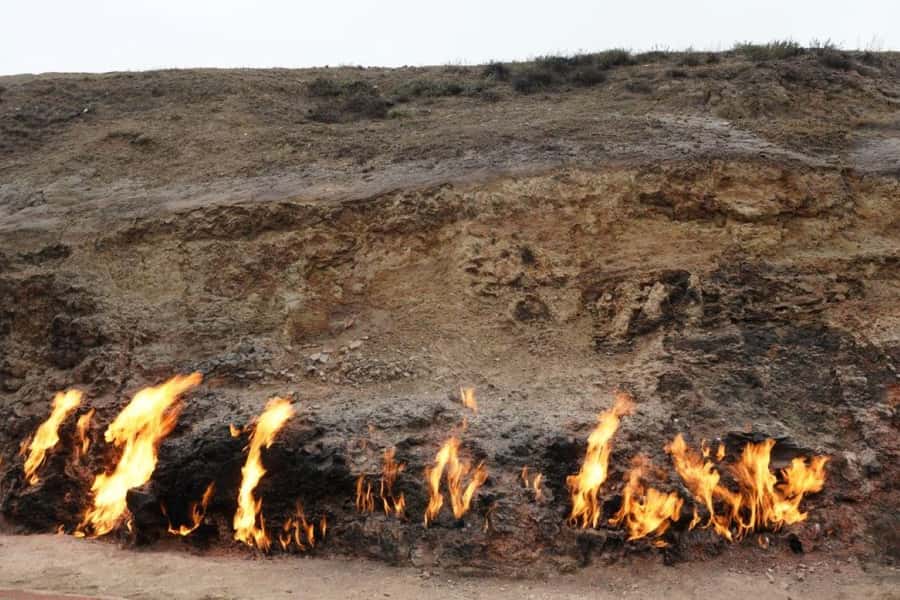 Gobustan, Mud Volcanoes, Fire Temple and Fire Mountain Tour - Mud volcanoes: Azerbaijan’s oddest terrain