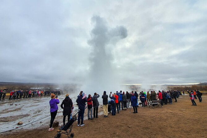 Golden Circle, Kerid Crater & Geothermal Lagoon -Small Group Tour - Laugarvatn and the geothermal bakery story