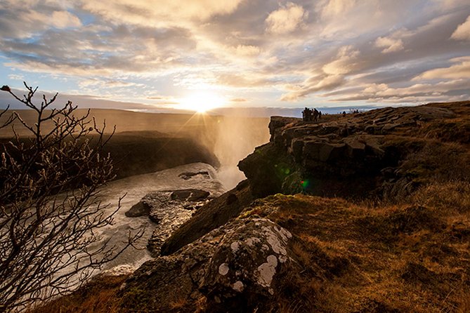 Golden Circle, Volcano Crater and Blue Lagoon Small-Group Tour - Gullfoss: Iceland’s great two-step waterfall