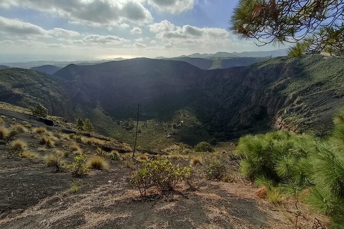 Gran Canaria Premium Tour: Volcanoes and Wine for cruisers - Why this private Gran Canaria route works well