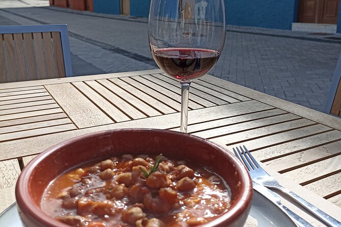 Gran Canaria Premium Tour: Volcanoes and Wine for cruisers - Santa Brígida gives you time for village life