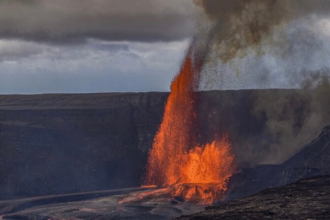 Guided Hike Adventure: Kilauea Iki and Lava Tube - Crossing the hardened lava lake at Kilauea Iki