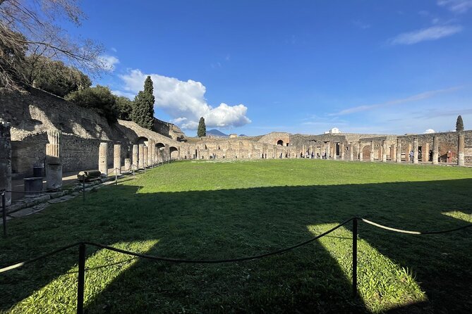 Guided Tour Pompeii And Vesuvius from Positano Skip the Line - Key points at a glance