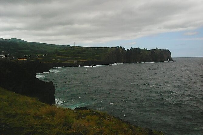 Guided Tour to the Sete Cidades Volcano in São Miguel Azores - Lagoa do Canário and the forested crater