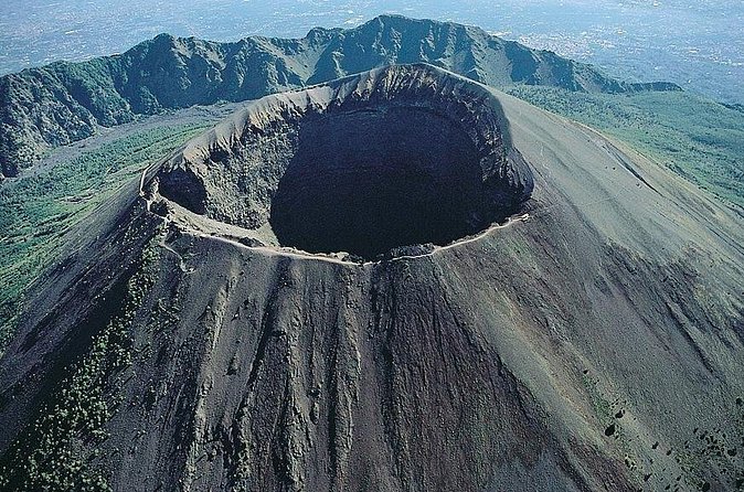 Half-Day Mount Vesuvius of Pompeii Tour by Bus - Small group, English operation, and meeting point