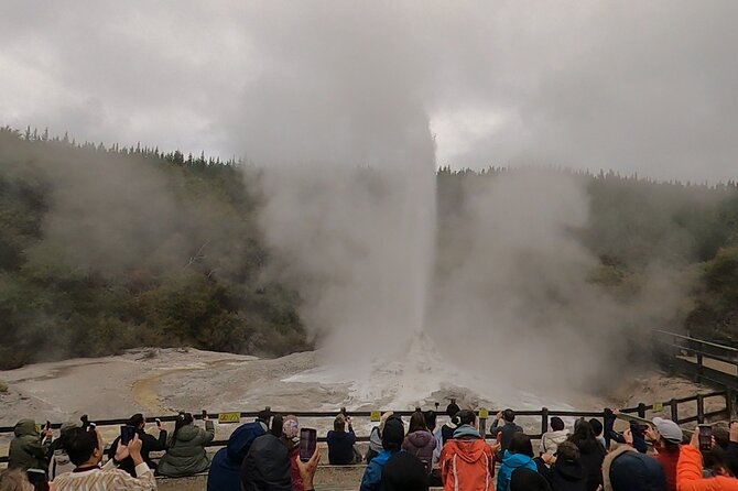 Half-Day Tour - Ex Rotorua: WAI-O-TAPU Thermal Wonderland - What two hours really gives you