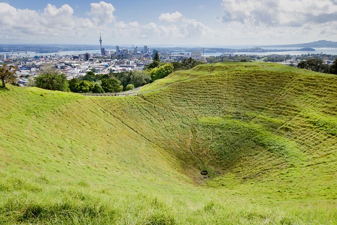 HalfDay Private Volcano Tour in Auckland Explore the City of Fire - Bastion Point: the volcanic story begins at the harbour