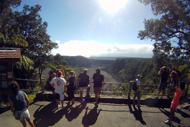 Hawaii Big Island Circle Small Group Tour: Waterfalls - Hilo - Volcano - Black Sand Beach - Waipio Valley from the lookout