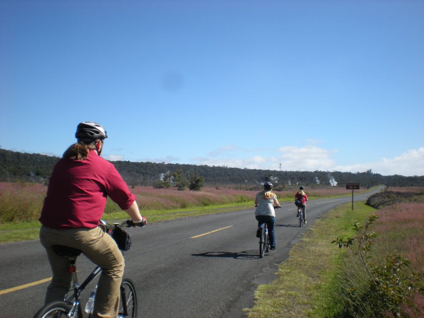 Hawaii: Volcanoes National Park E-Bike Rental and GPS Audio - Walking through a lava tube