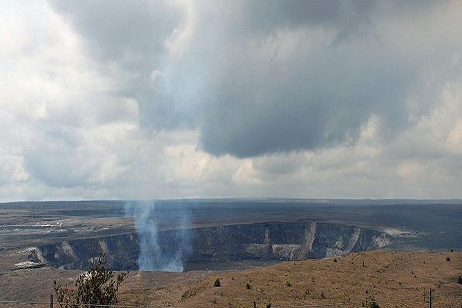 Hawaii Volcanoes National Park Experience from Kauai - Entering Hawaii Volcanoes National Park