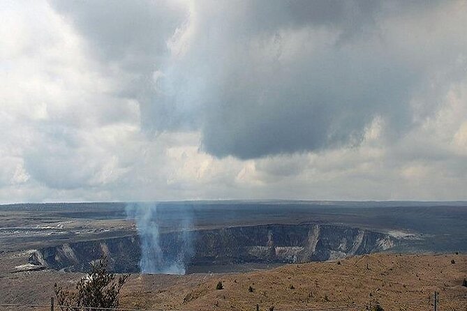 Hawaii Volcanoes National Park Experience From the Big Island - Lunch and sweet bread at Punaluʻu Bake Shop